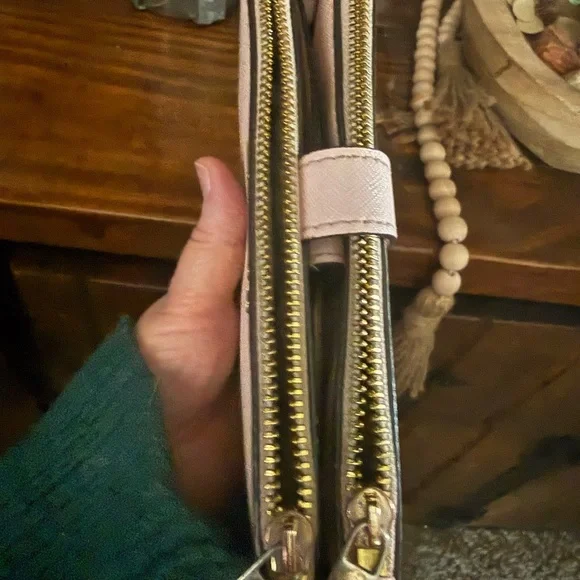 Michael Kors Light Pink Wristlet - Picture 6 of 16